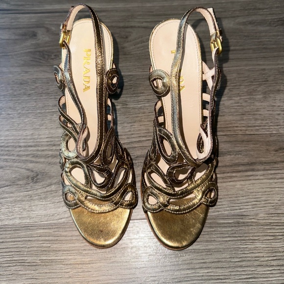 PRADA REAL LEATHER SANDAL SHOES. SIZE 38 GENTLY USED OCCASION - Picture 4 of 9